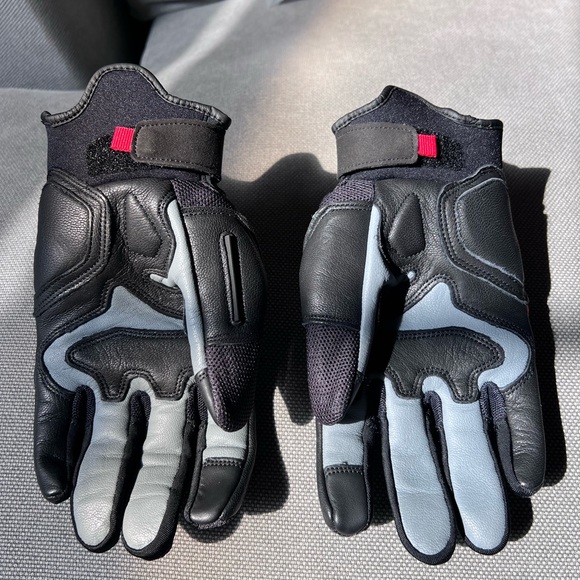 Dainese D-Explorer 2 Gloves Like New Sz Small - Picture 2 of 7